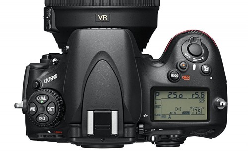 Nikon D800 Aufsicht mit Statusdisplay