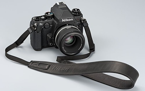 Nikon Df schwarz mit ANSPL001