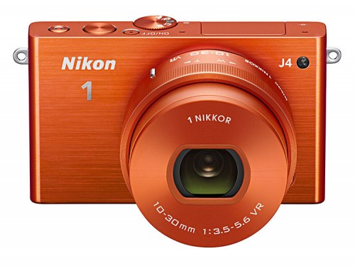 Nikon 1 J4 mit 10-30mm PD orange frontal