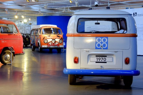 VW-Bus_Coop-Hippie
