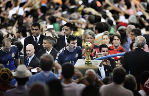 World Press Photo of the Year 2014_ Bao Tailiang_Sports