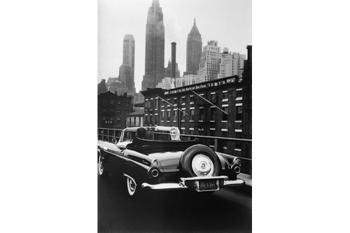 Sam Shaw_Marilyne Monroe und Henry Miller im Auto, New York City, 1957_50 x 33 cm_750