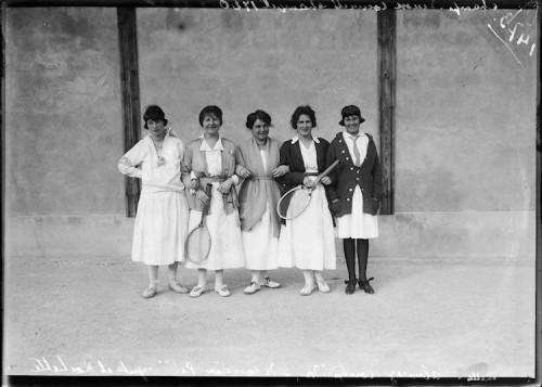 Decrauzat_Tennisspielerinnen_Genf_1920