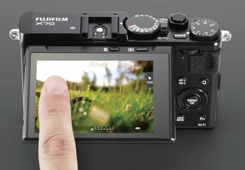 Fujifilm X70_Touchscreen 750