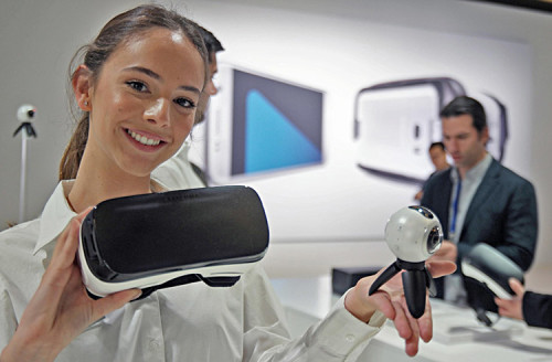 Samsung Gearr VR und Gear 360 am Galaxy Unpacking Event MWC2016