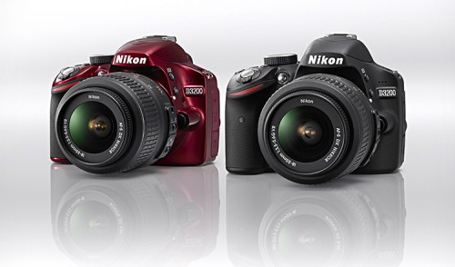 Nikon D3200 rotes und schwarzes Modell