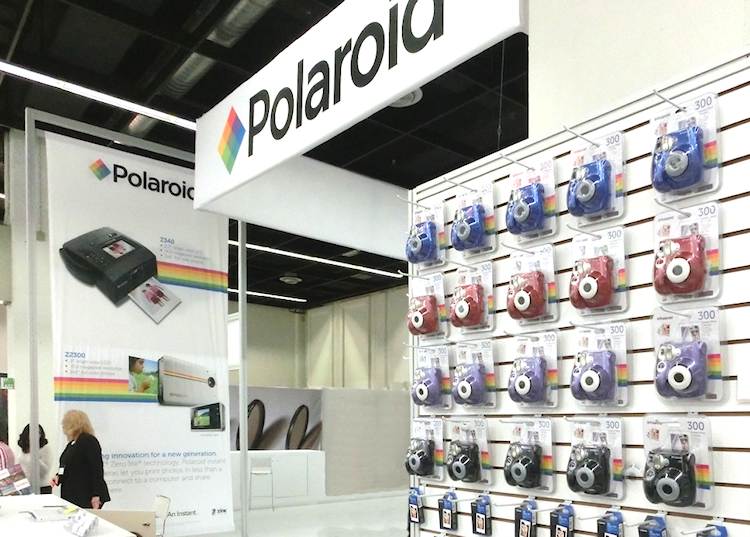 Polaroid Z2300: Digitale Sofortbildkamera mit integriertem Farbdrucker ...