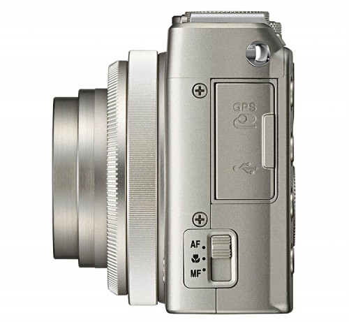 Nikon Coolpix A linke Seite mit Fokus-Modi-Schalter