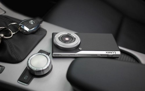 Lumix CM1