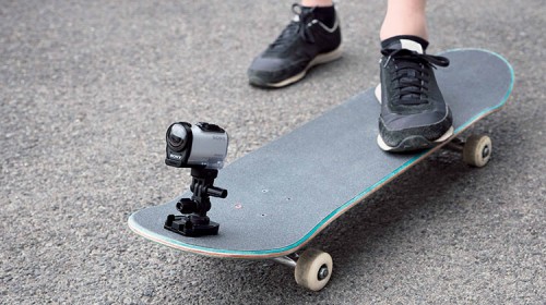 Sony HDR-AZ1 auf Skatboard