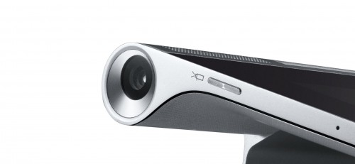 Lenovo Yoga Tablet 2 Pro Projektor im Griff