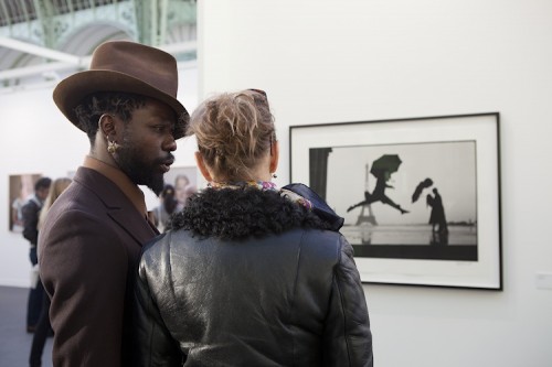 Paris_Photo-elliott-erwitt-s-photograph-paris-france-1989-at-edwynn-houk-gallery-2013-jérémie-bouillon-750