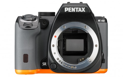 Pentax K-S2 orange frontal offen