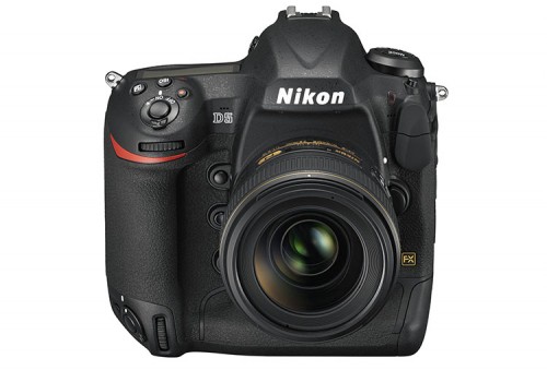 Nikon_D5_35_1.4_fronttop