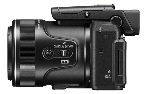 Nikon DL 24-500 linke Seite