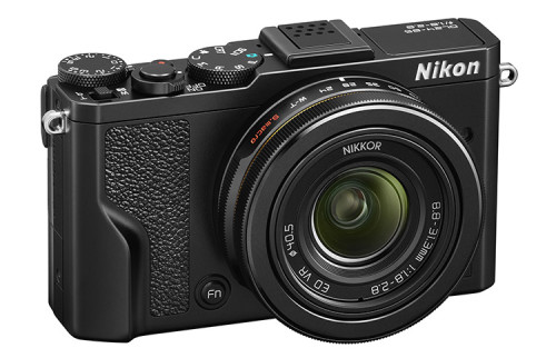 Nikon DL 24-85 schwarz Front34r