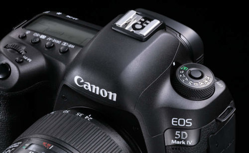 Canon EOS 5D Mk IV Top slant 750