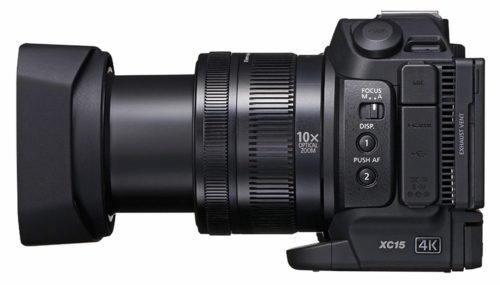 Canon XC15 mit Streulichtblende linke Seite