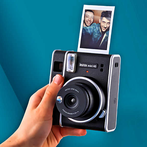 Crimineel Thriller woestenij Fujifilm Instax mini 40: Einsteigermodell im Retro-Style - fotointern.ch –  Tagesaktuelle Fotonews