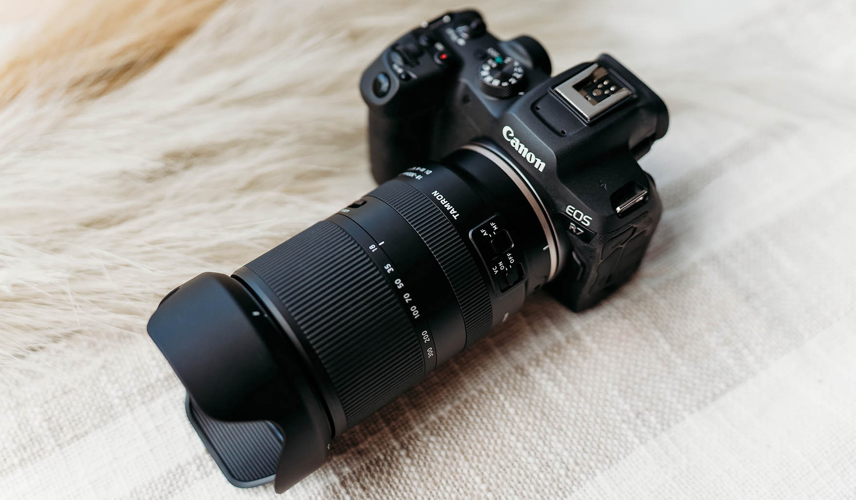 Tamron-18-300mm-Di-III-A-jetzt-f-r-APS-C-Spiegellose-von-Canon-und-Nikon
